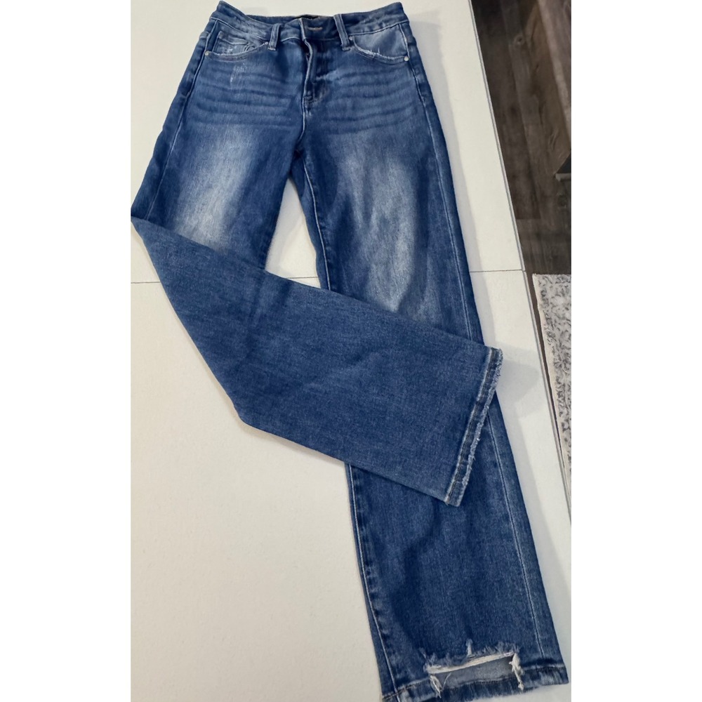 Social Threads x Risen Jeans Medium Wash Straight Leg Distressed Denim 3/26